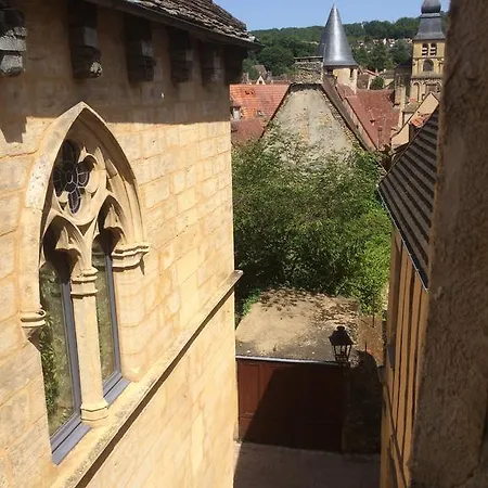 Maison De Charme Dans La Cite Casa de Férias
