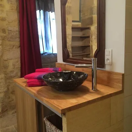 Vakantiehuis Maison De Charme Dans La Cite *