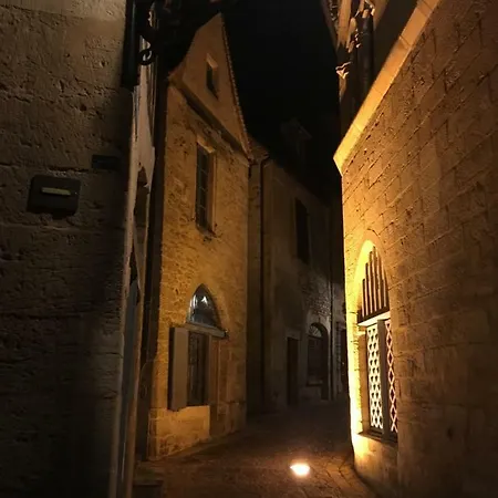 Maison De Charme Dans La Cite Vakantiehuis *